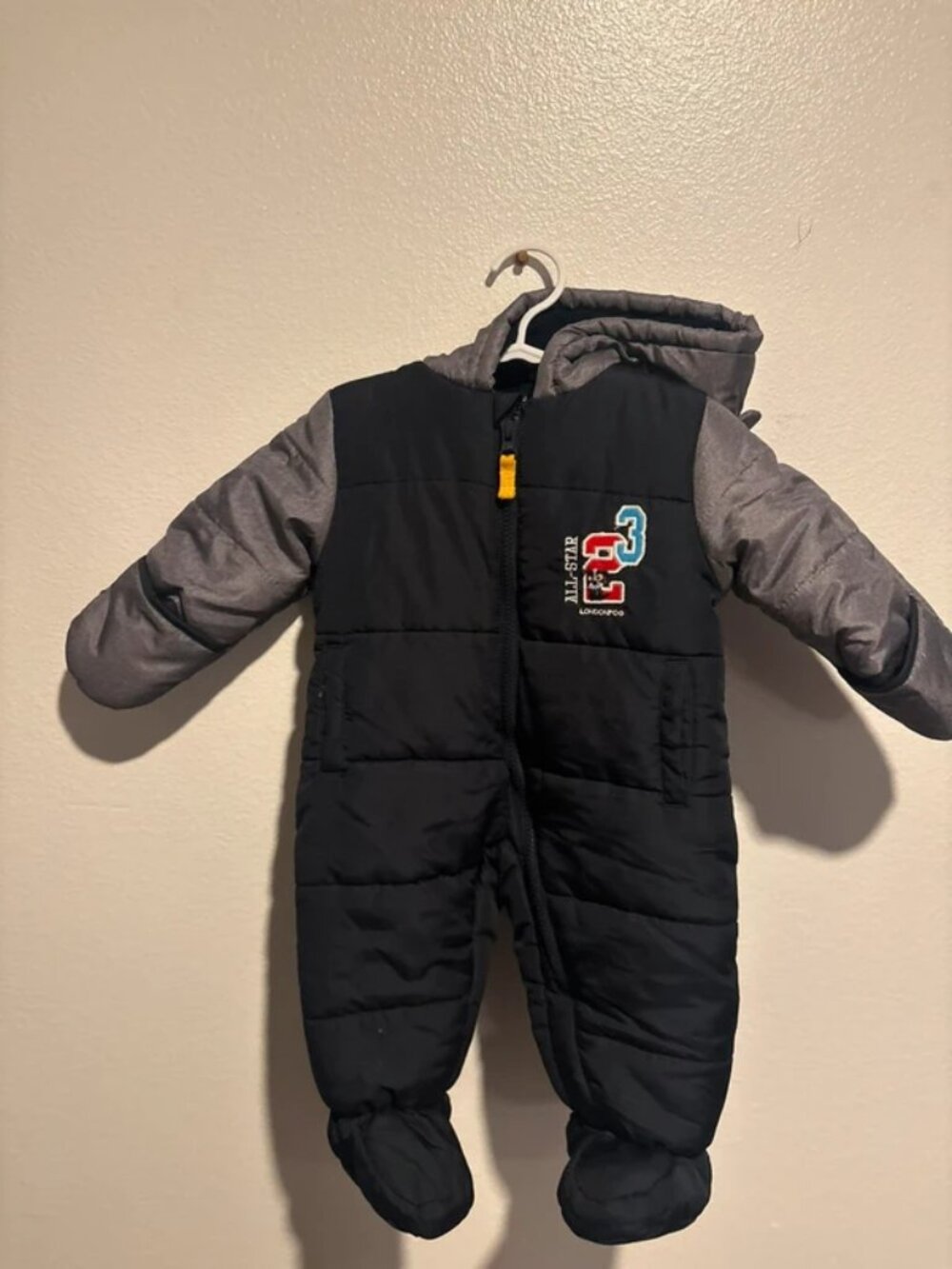 London Fog Baby Snowsuit 6–9M Black & Gray Hooded Puffer One Piece